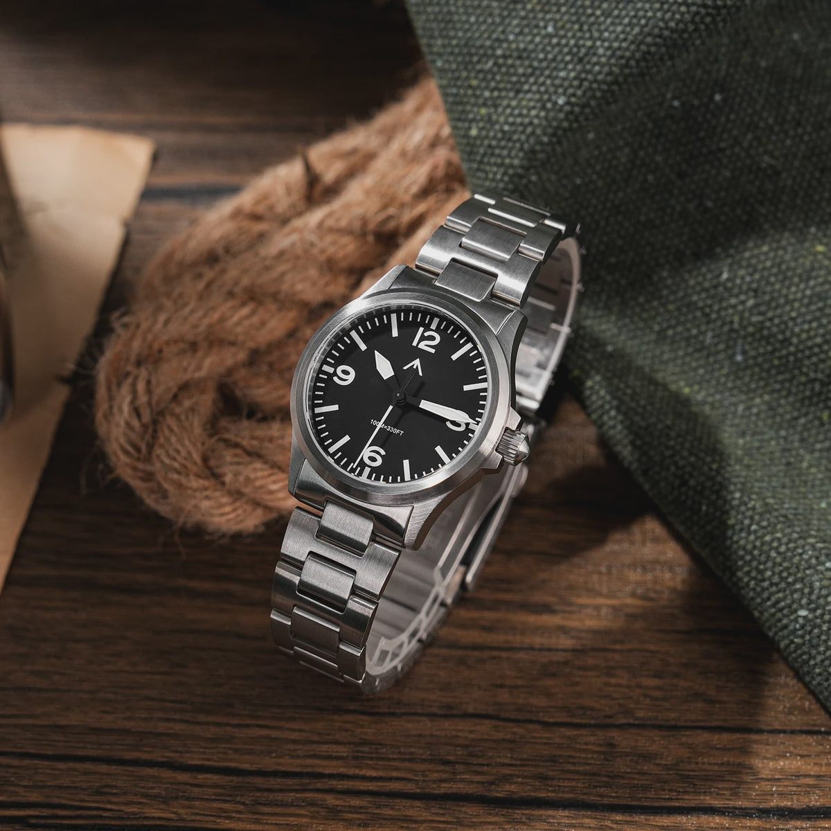 Militado ML18 Herenhorloge - 36mm, Sweep Second Quartz, Saffierglas, 100M Waterdicht