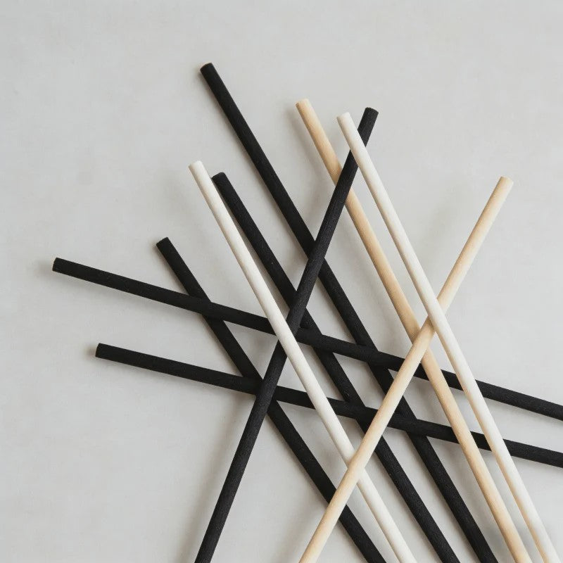 100x Diffuser Stokjes - 3mm x 240mm - Houtkleur, Zwart & Wit - Geurverspreider