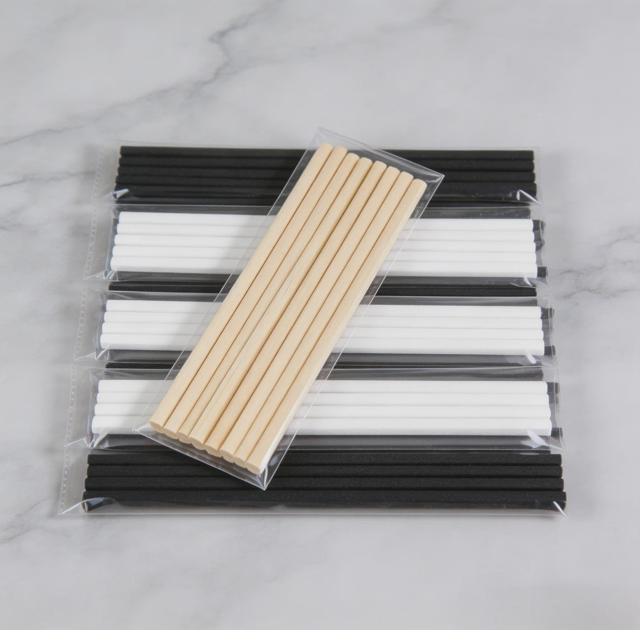 100 Stuks Diffuser Stokjes Zwart & Wit - 30cm Lang - Essentiële Oliën Verspreiden