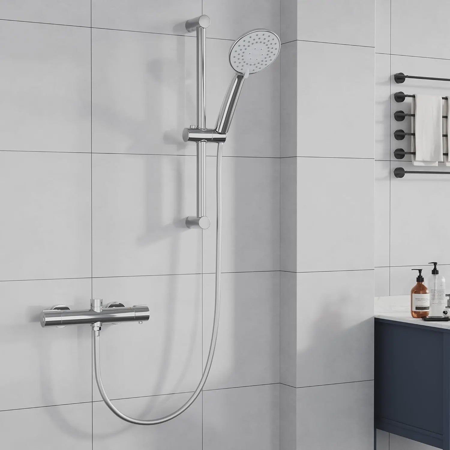 Thermostatische Douchekraan Set met Handdouche en 3 Straalstanden - Wandmontage Badkamer Mixer