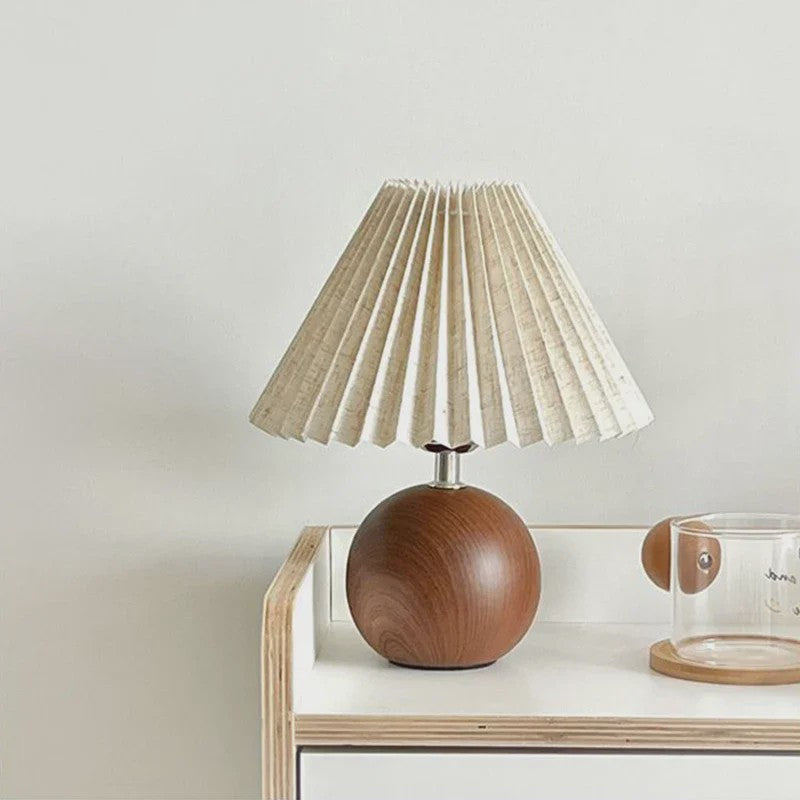 Nordic Plissé Tafellamp - Sfeervolle Slaapkamerlamp met USB & Kleurkeuze