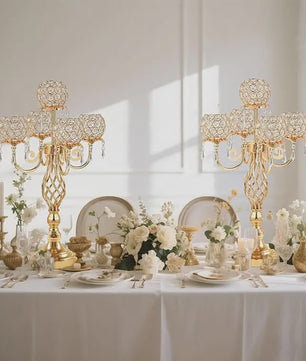 Gouden 5-armige Kristallen Kandelaar met Gedraaide Voet - Luxe Tafeldecoratie