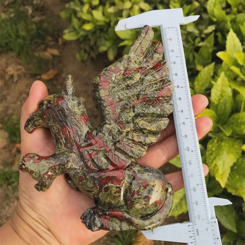 Gegraveerd Kristallen Griffioen Beeldje - 15cm Natuurlijke Bloedsteen Decoratie