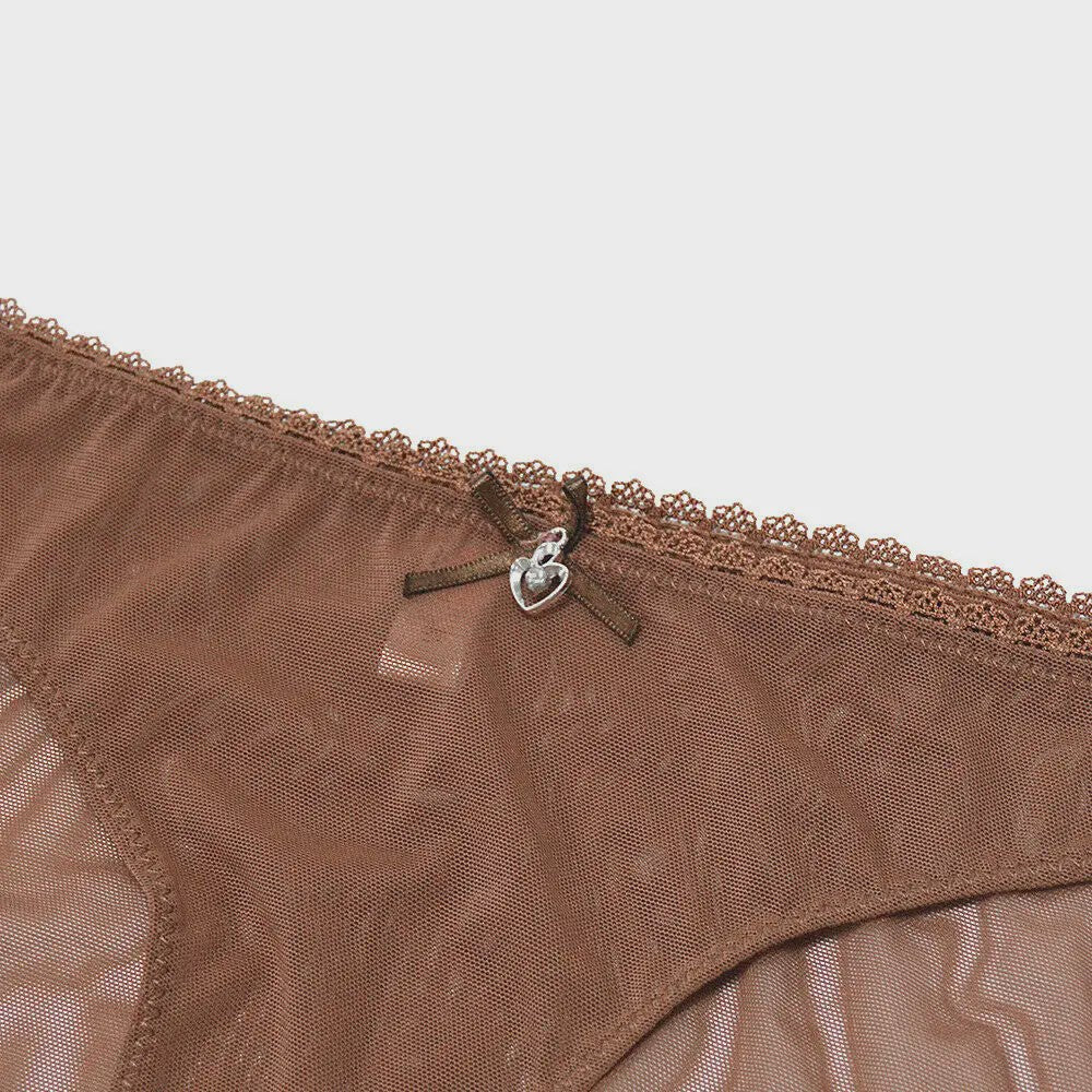 Luxe Kanten Lingerie Set: Transparante BH met Grote Cup en Bijpassende Slip