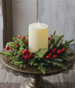 Kerst Krans met Bessen, Denneappels en Kaarsenhouder - Tafeldecoratie