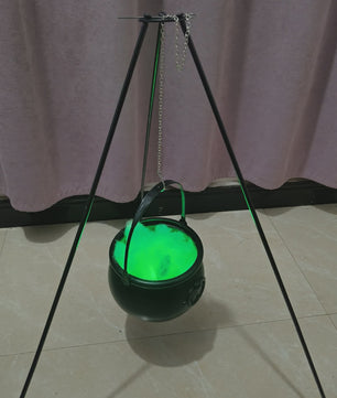 Zwarte Heksenketel met Schedels op Driepoot - Halloween Decoratie