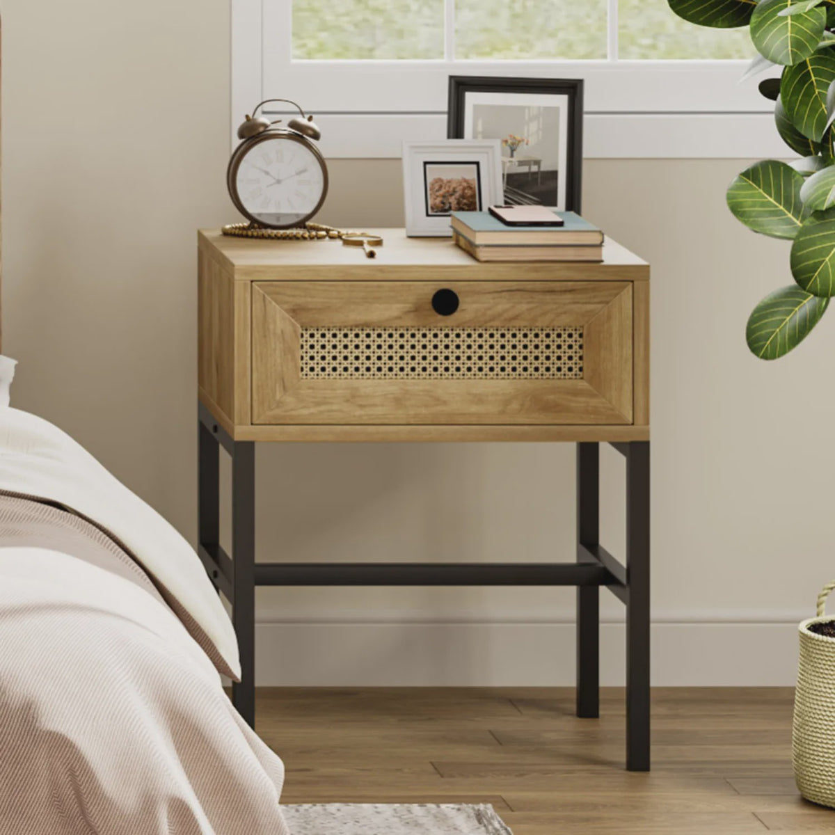 Nachtkastje Rotan Hout met Lade - Boho Bijzettafel met Metalen Frame