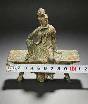 Antieke Guanyin Buddha Zittend op Bankje - Tibetaans Boeddhisme Beeld