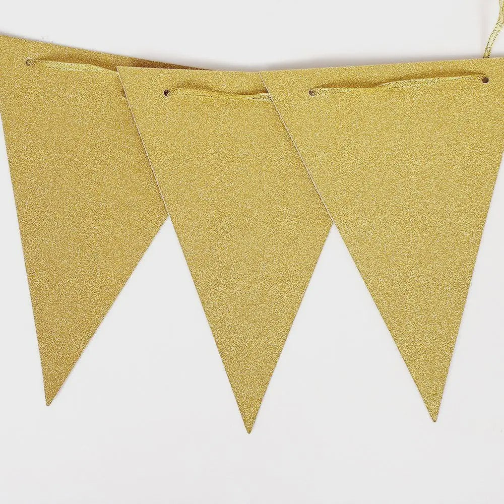 Zwarte en Gouden Driehoek Vlaggenlijn - Feestelijke Banner voor Verjaardag, Bruiloft & Feestdecoratie