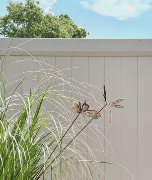 Roestkleurige Libelle & Vlinder Tuinsteker - Sierlijk Decoratie Ornament voor Buiten