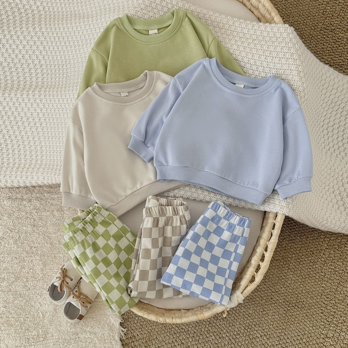 Baby Kleding Set: Comfortabele Longsleeve Top & Schakakbord Broek - Herfst Collectie