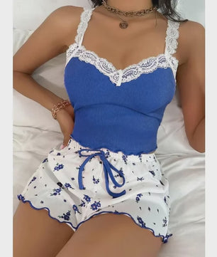 Dames Pyjamaset: Zacht Cami Top met Kant & Bloemenprint Shorts