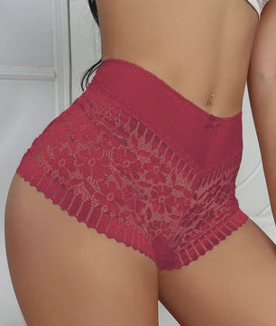 Luxe Kanten Boyshorts met Hoge Taille en Sexy Uitsnijdingen - Verkrijgbaar in Plus Size