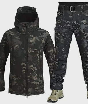 Waterdichte Heren Tactical Set: Softshell Jas & Fleece Cargo Broek voor Outdoor Avonturen
