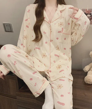 Dames Pyjama Set met Hartjesprint - Comfortabele Loungewear voor Lente & Herfst