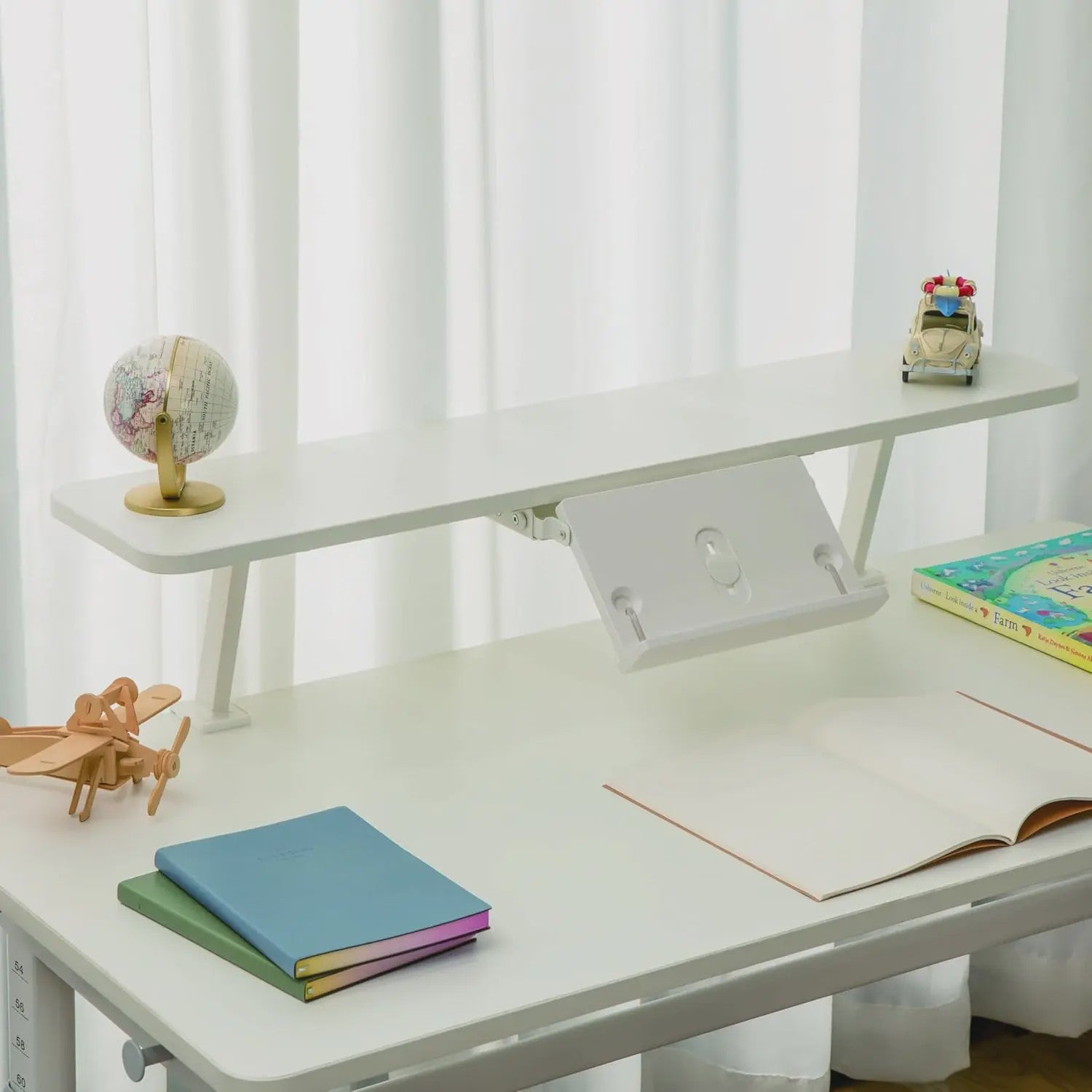 HOKO Kinderbureau In Hoogte Verstelbaar met Kantelbaar Blad en Boekhouder