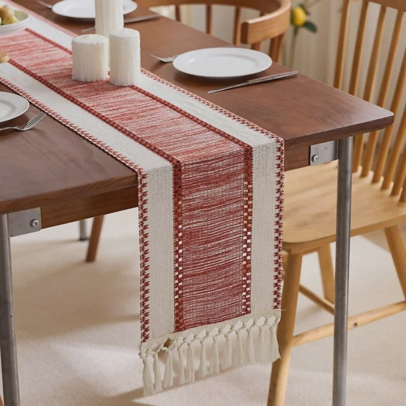 Groene Boho Tafel Runner met Franjes - Handgeweven - Rustiek Lente Decoratie
