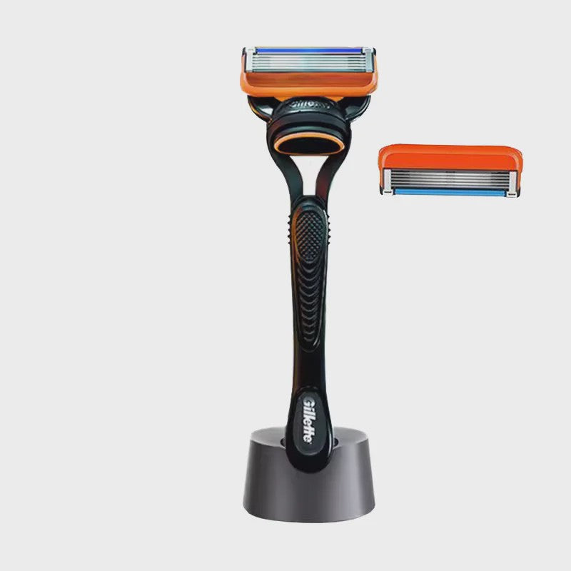 Gillette Fusion5 Scheermes Set: Handmatig Scheermes met 5 Lagen Mesjes, Handvat, 2 Reservemesjes en Standaard