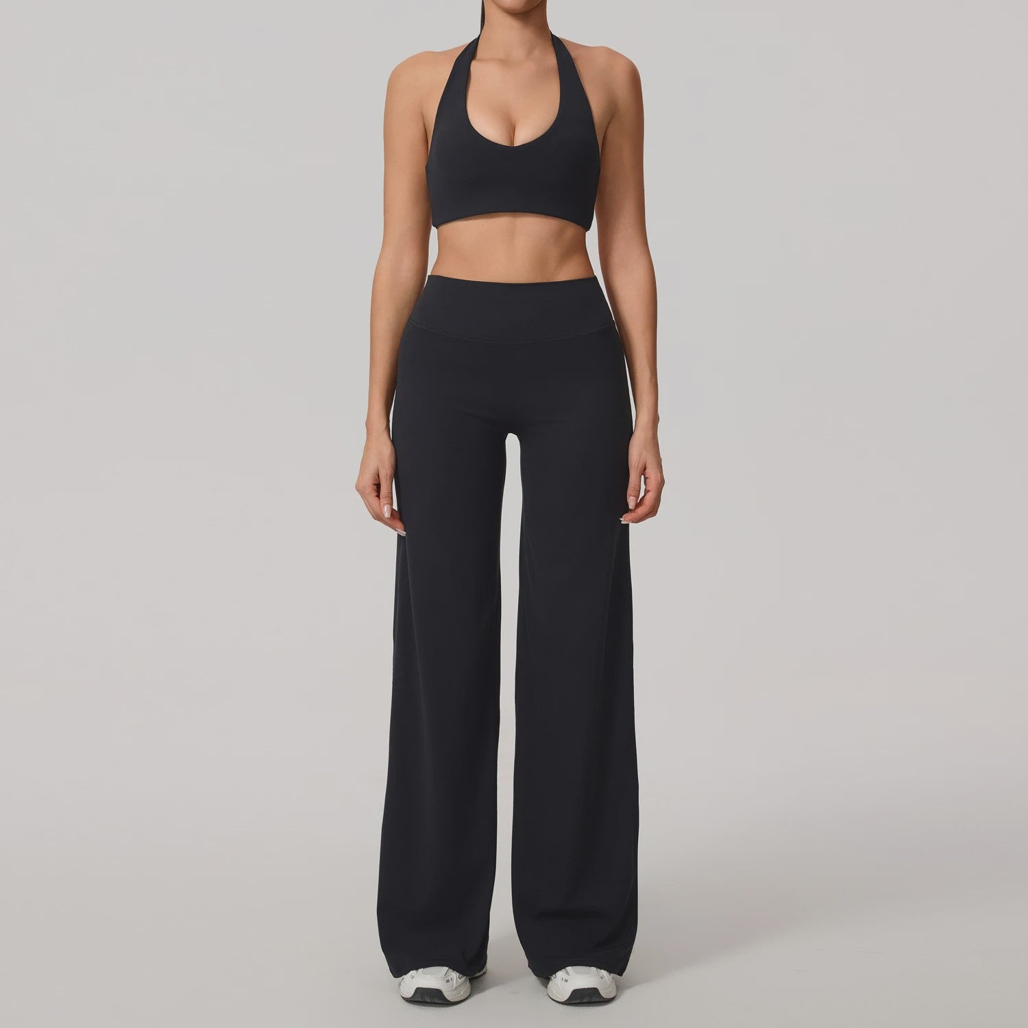 Dames Sportset: Sneldrogende Yoga Top met U-hals en Bell-Bottoms