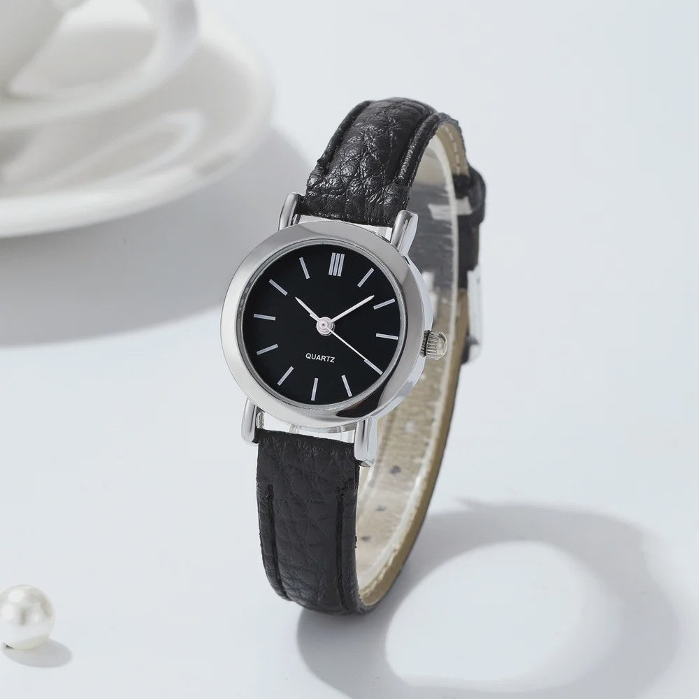 Chique Dameshorloge met Leren Band - Stijlvol en Casual Quartz Horloge
