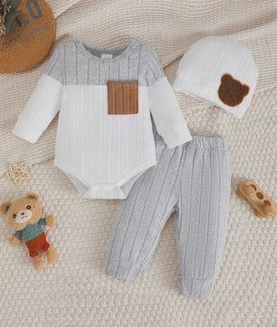 Baby Jongen Set: Longsleeve Bodysuit, Broekje & Muts - Kleurblok Design (0-18 Maanden)