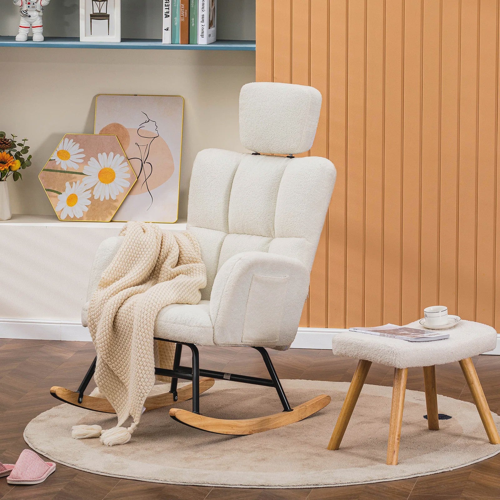 Comfortabele Teddy Pluche Schommelstoel met Armleuningen en Hoofdsteun - Beige