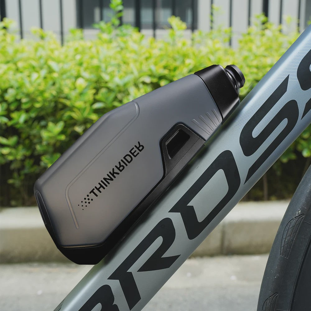 ThinkRider Aerodynamische Fietsbidon 650ml met Framehouder - Lichtgewicht & Snel Drinken