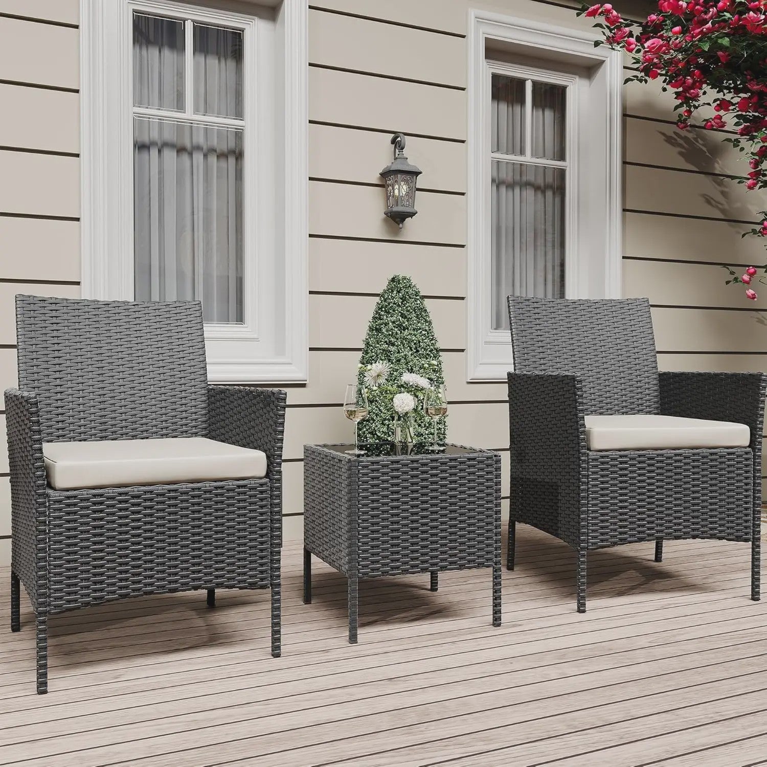 3-Delig Bistro Set: PE Rotan Terrasmeubilair met 2 Stoelen, Salontafel en Kussens voor Balkon en Tuin