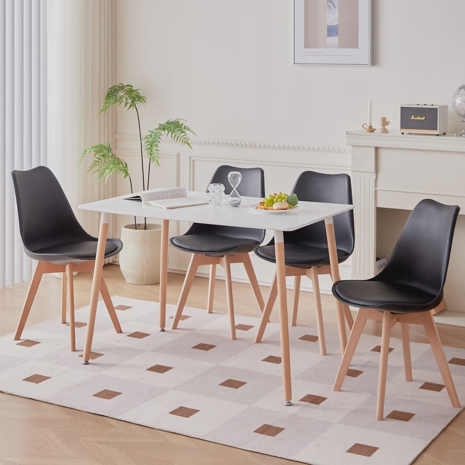 Set van 4 of 6 Nordic Eetkamerstoelen met PU Zitting en Beukenhouten Poten