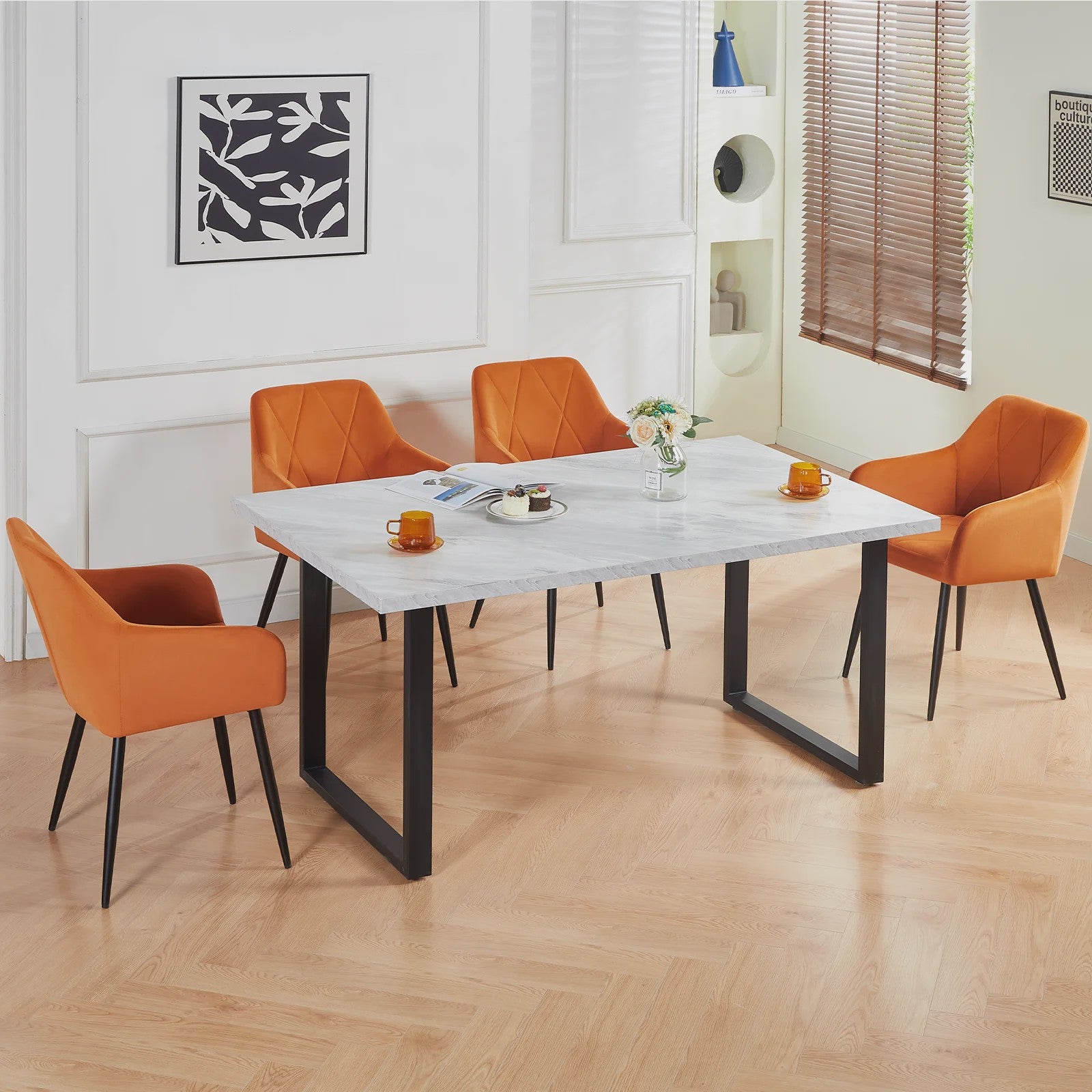 Stijlvolle Fauteuil met Armleuningen - Fluweel of Kunstleer, Zwarte Metalen Poten - Modern Design