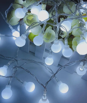 10 Meter LED Snoer Verlichting met Baljes - USB/Batterij - Buiten & Binnen - Feestelijk Decoratie Licht