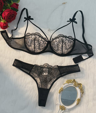 Zwarte Comfortabele 2-delige Lingerieset met Strikjes en Semi-transparant Kant