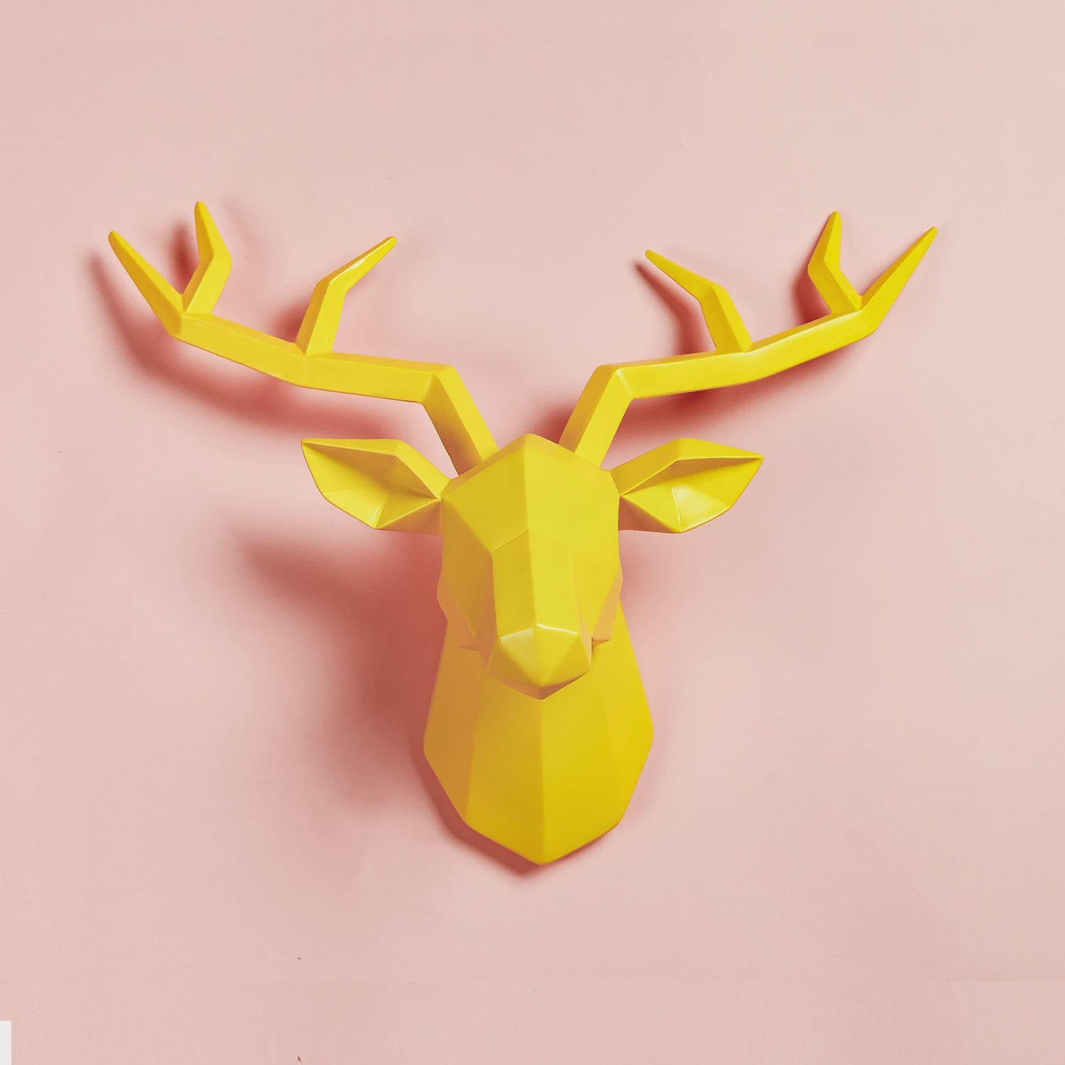 Moderne Hertenkop Wanddecoratie - Creatief Kunstobject met Geweien