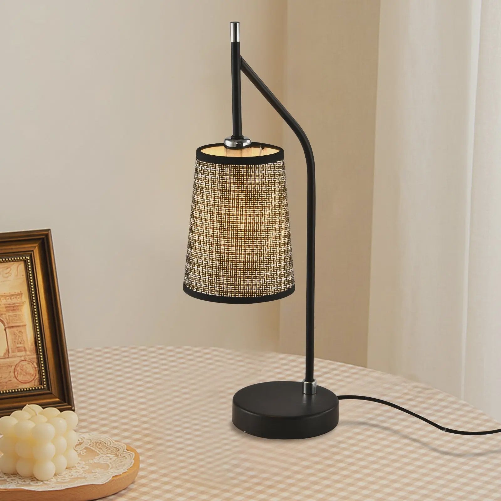 Retro Vintage Tafellamp Zwart met Beige Stofkap - Sfeervolle Verlichting voor Slaapkamer & Woonkamer