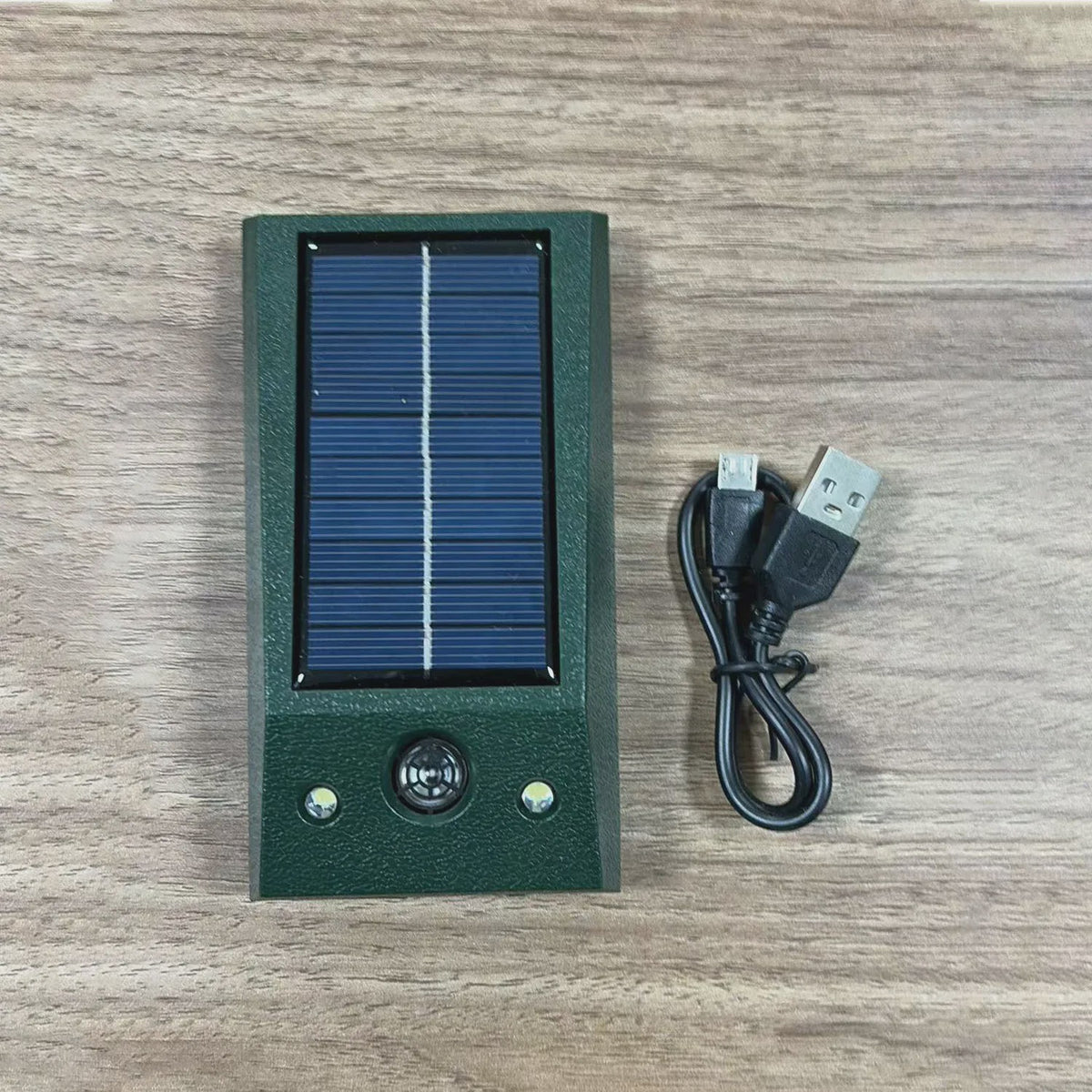 Solar Ongedierteverjager met Ultrasoon Geluid en Stroboscoop Licht - Waterdicht voor Tuin