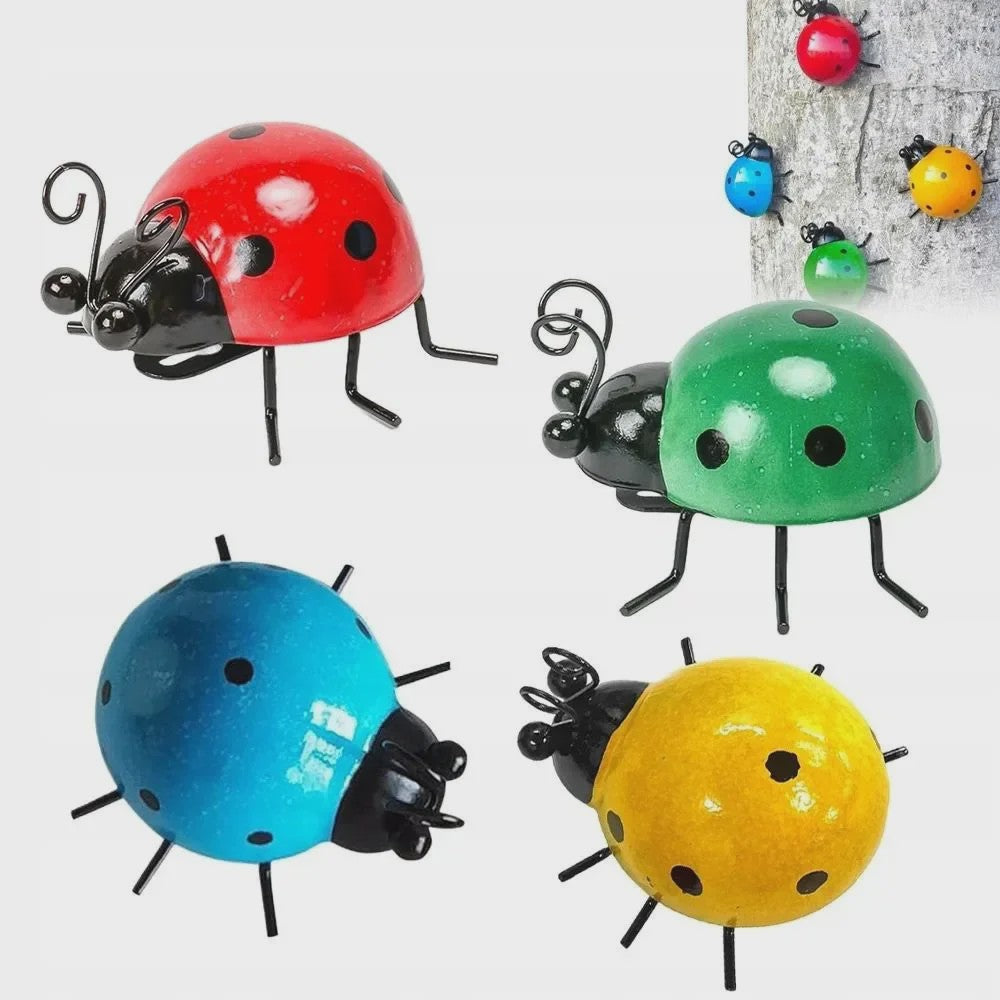 Metalen Lieveheersbeestje Muurdecoratie - Charmante Decoratie voor Binnen & Buiten