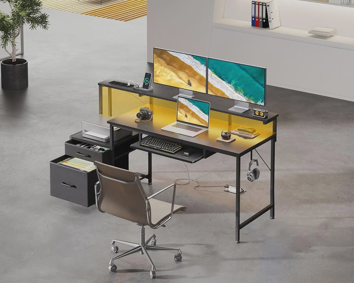 Coleshome Gaming Bureau met Ingebouwde Stopcontacten, Monitorstandaard en 2 Stoffen Lades (140x48cm, Zwart)