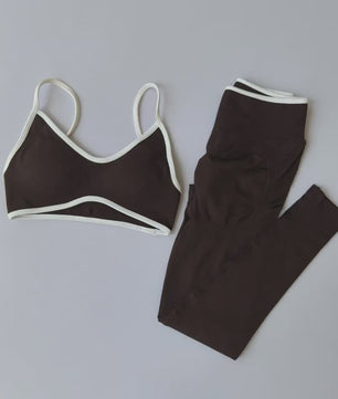 Naadloze 2-delige Sport Set: Leggings met Hoge Taille & Strappy Sport BH voor Fitness en Gym