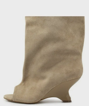 Dames Laarzen met Peep-toe, Hoge Schuine Hak en Kniehoge Schacht - Zomer/Lente Collectie