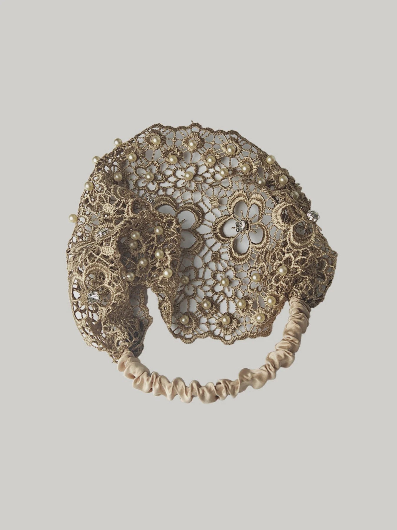 Elegante Bloemen Haarband met Parels en Kant - Stijlvolle Hoofdband voor Dames