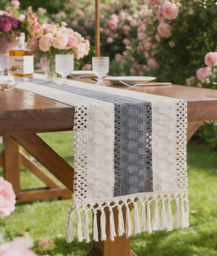 Bohemien Haakwerk Tafelrunner met Franje - Beige & Khaki - Sfeervolle Decoratie voor Binnen & Buiten