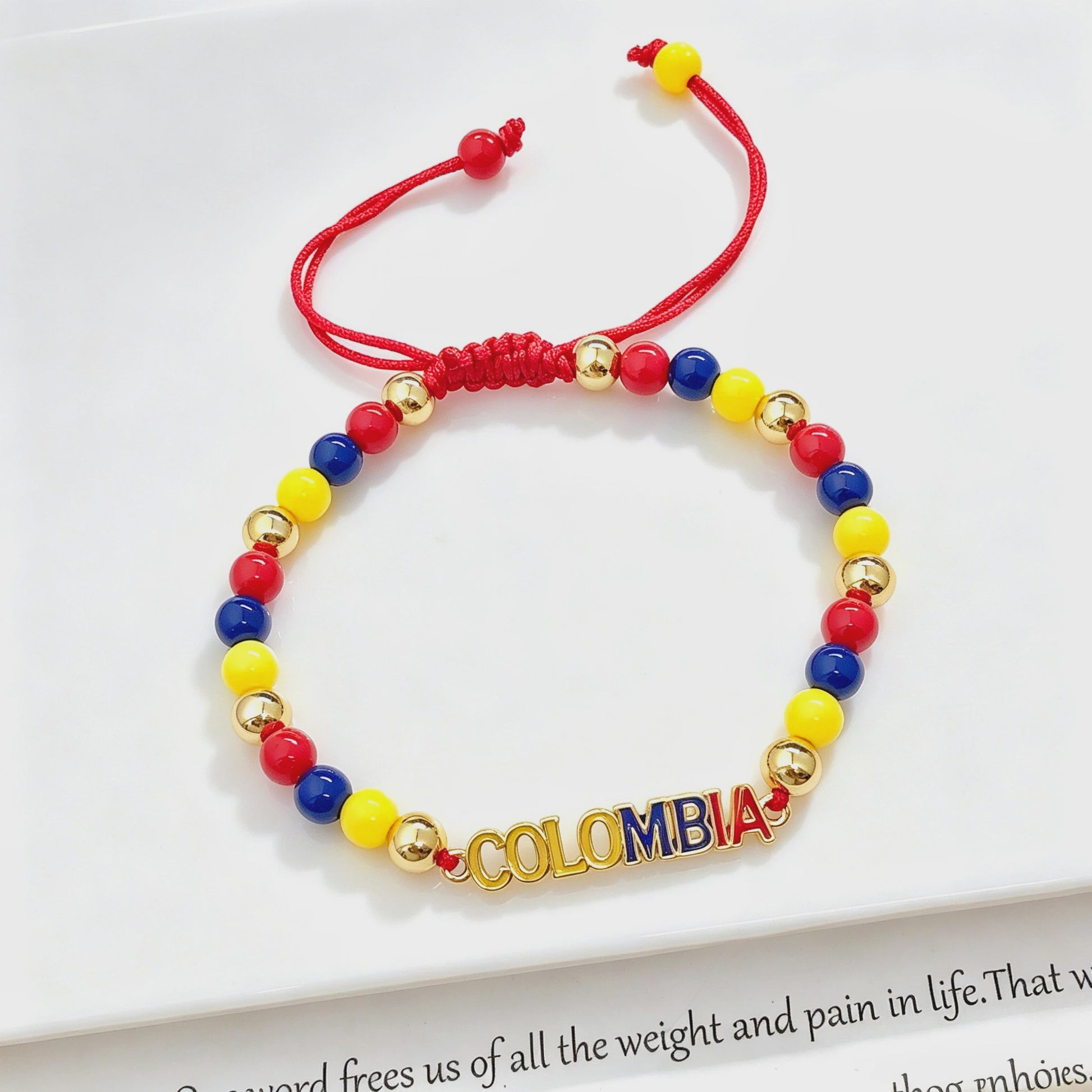 Colombia Vlag Armband - Verstelbaar Patriotisch Sieraden met Rood, Geel en Blauwe Kralen