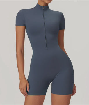 Dames Yoga Jumpsuit met Halve Rits en Opstaande Kraag - Korte Mouwen