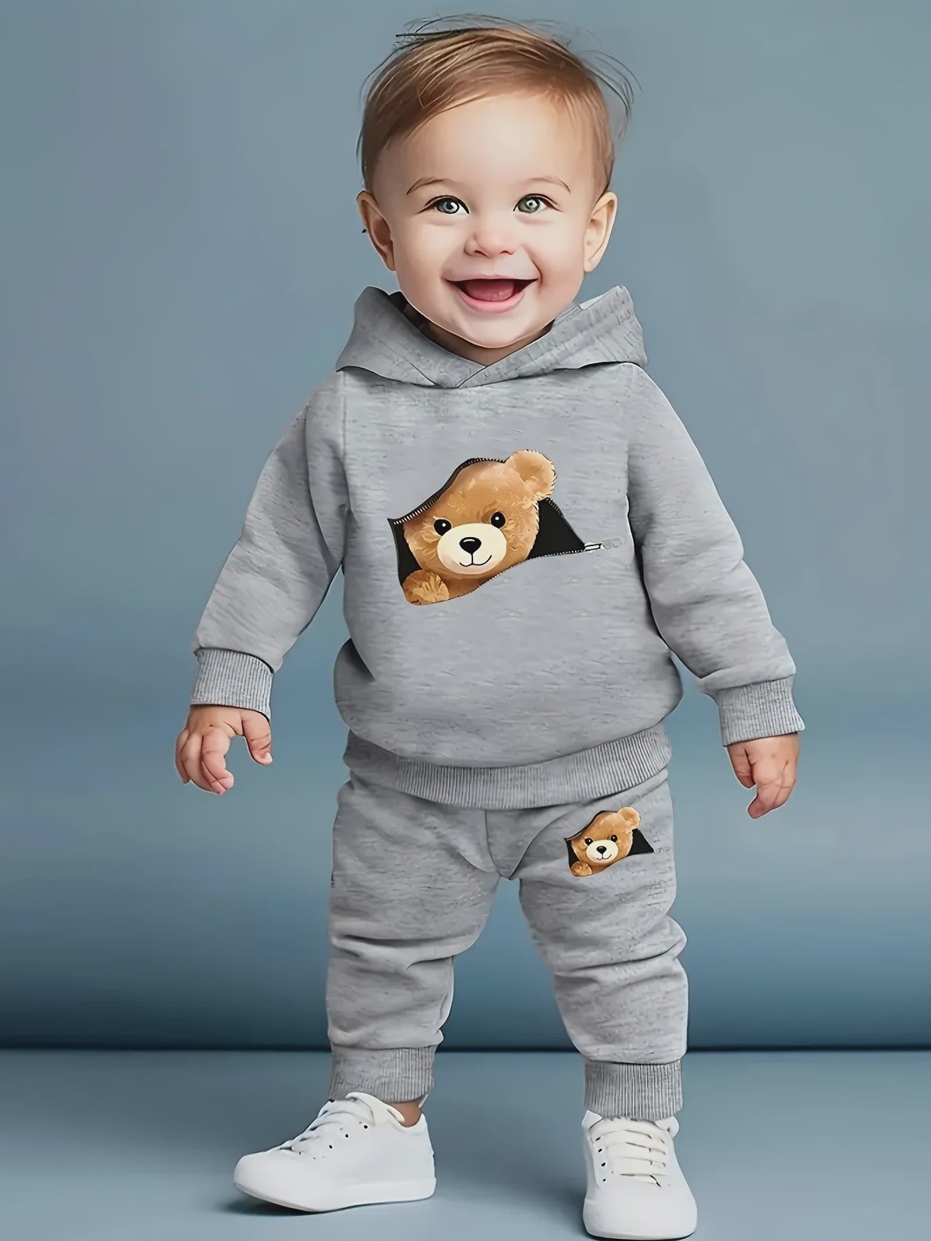 Schattige Baby Jongens Set: Fleece Sweater met Beerprint en Joggingbroek