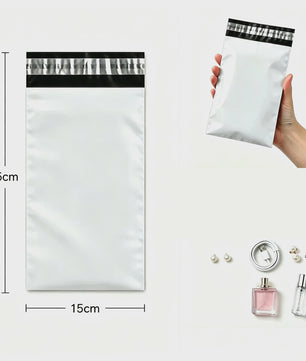 50x Witte Verzendzakken - Sterk Polyethyleen, Zelfklevend, Waterdicht - Ideaal voor Post en Koeriers