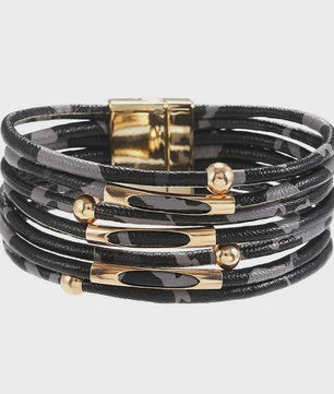 Luxe Leren Armband met Luipaardprint en Goudkleurige Accenten - Multi-Layer