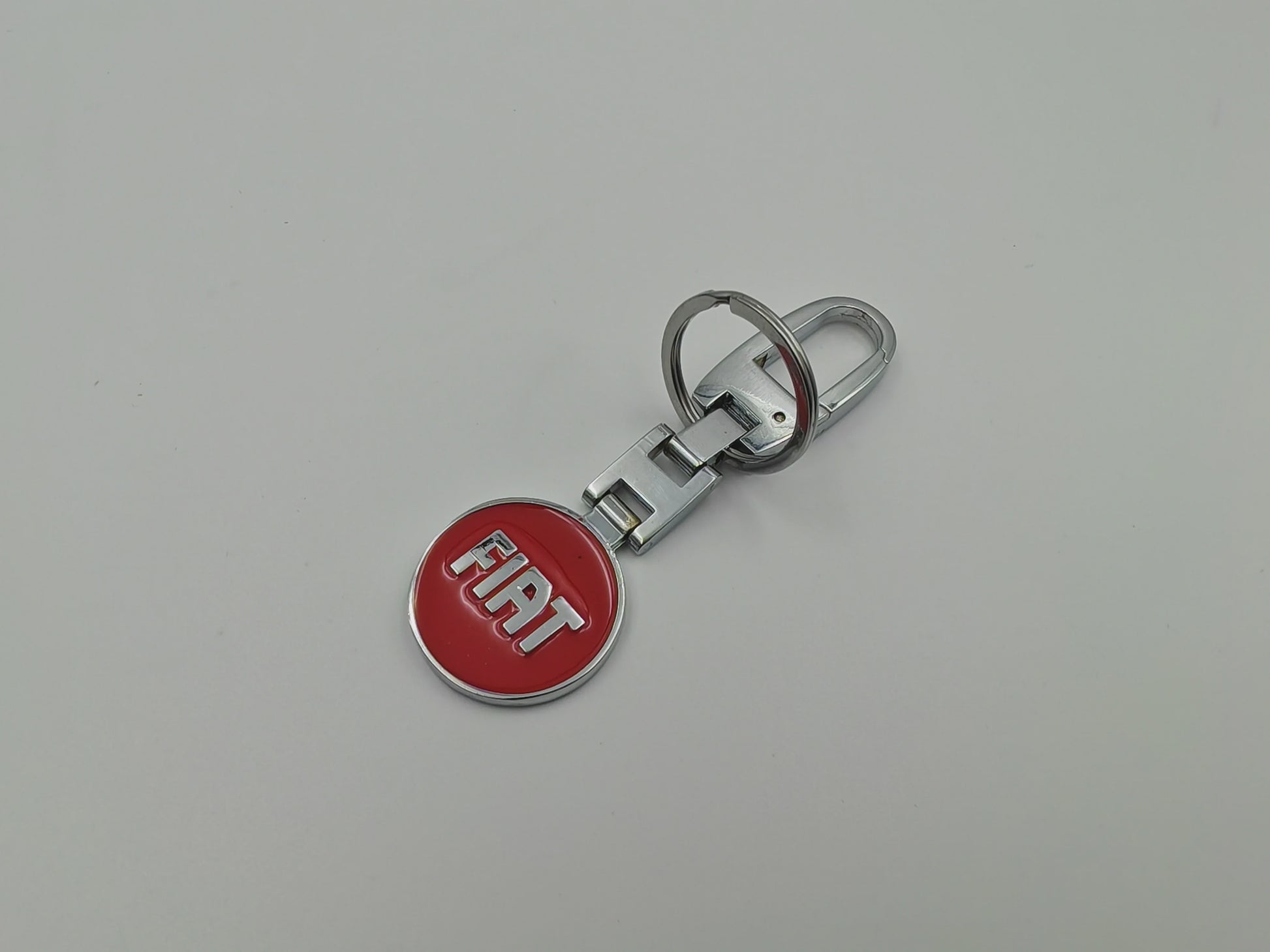 FIAT Autosleutelhanger met Logo - Stijlvolle Sleutelhanger voor Diverse Fiat Modellen
