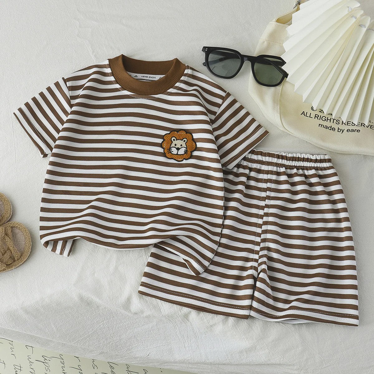 Zomer Set Kinderkleding: Gestreept T-shirt met Korte Mouwen en Short