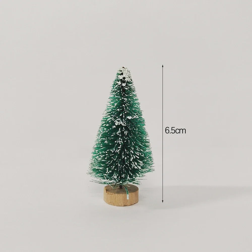Set van 5 of 8 Mini Kerstboompjes - Tafeldecoratie met Houten Voet