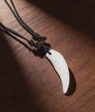 Handgemaakte Wolfstand Ketting - Uniek Hanger Sieraad voor Mannen & Vrouwen